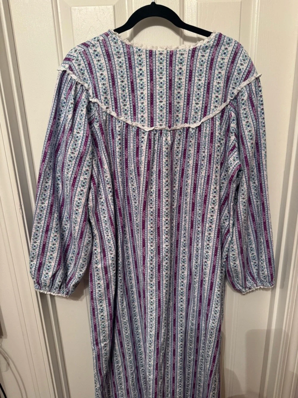 Lanz of Salzburg flannel nightgown, Size 2X?)